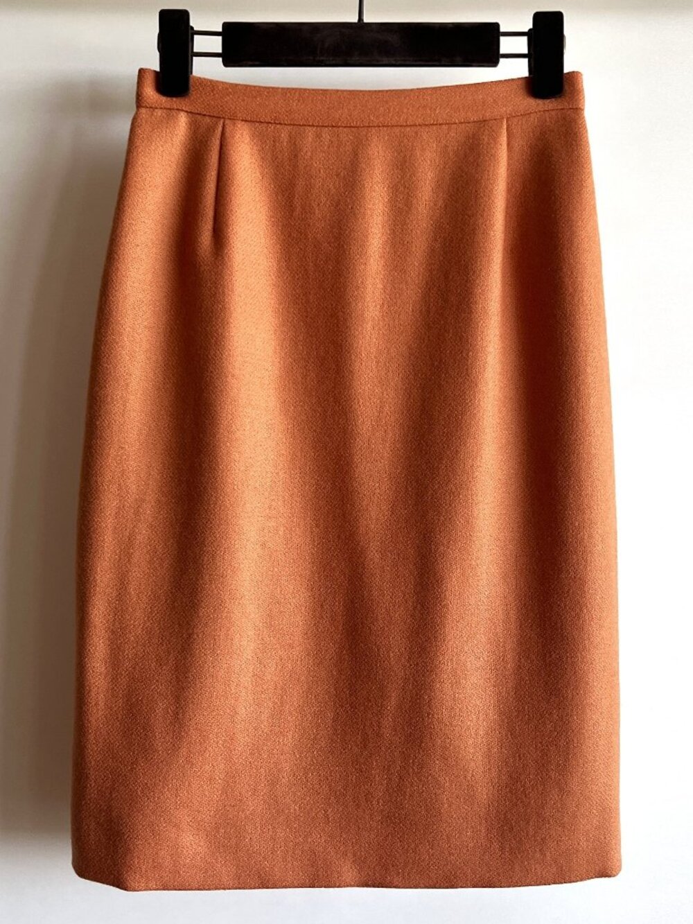 GIANFRANCO FERRE Studio 100% Wool Orange Pencil Skirt Vintage, Size I-40 (US 4)